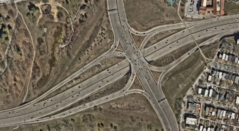 794834542-diamond_intersection